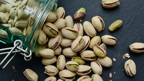 پسته اکبری درجه یک مناسب مصارف خاص